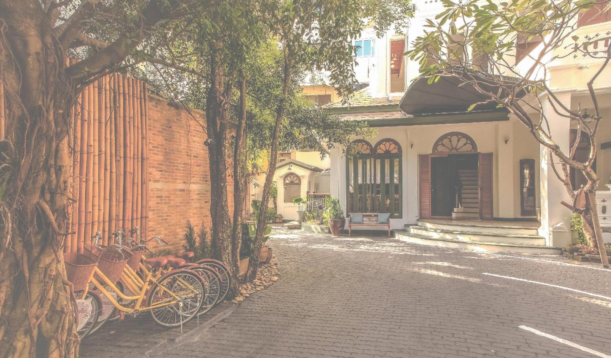Yesterday Hotel Chiang Mai Exterior foto